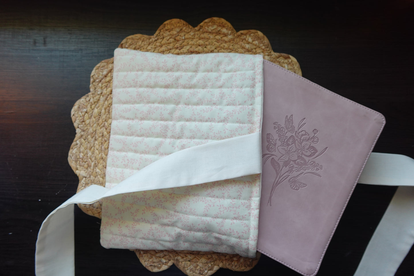 Sun-kissed Grace Bible Sleeve